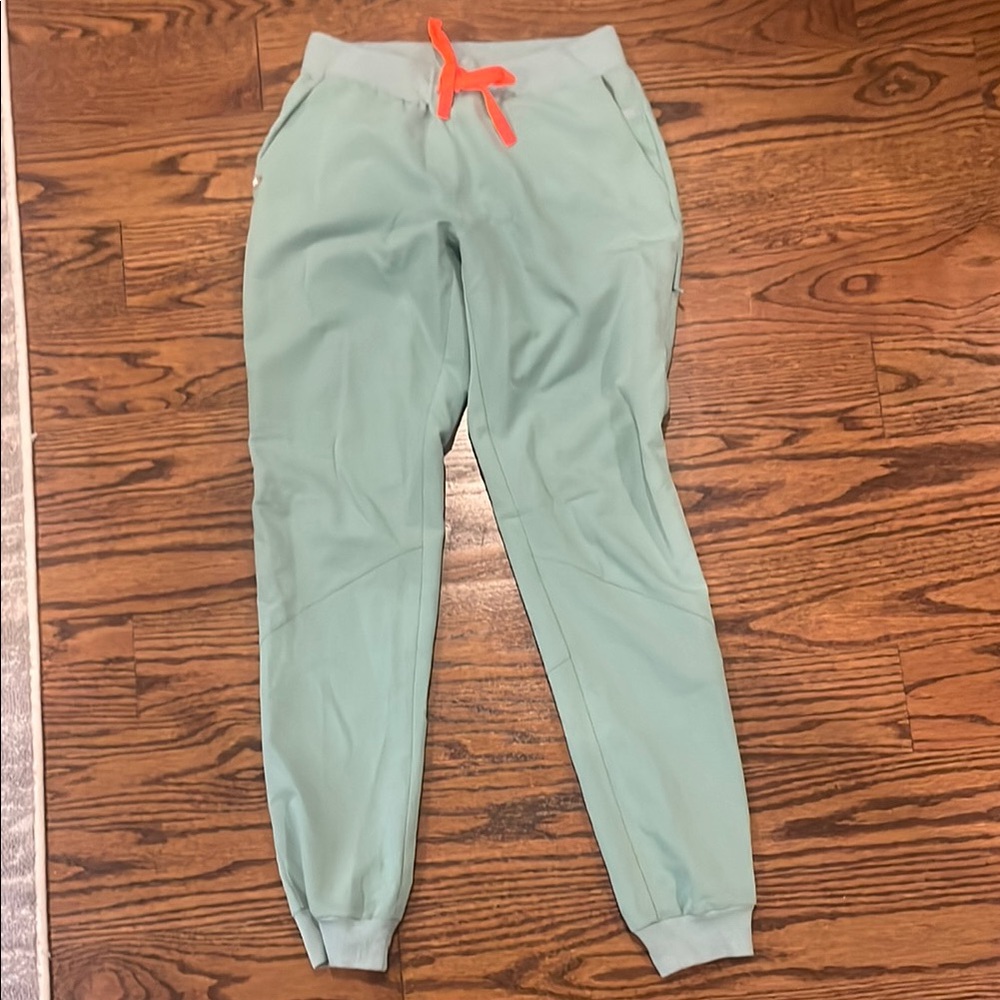 Figs Women’s Mint Green Joggers XXS Scrubs with Orange Drawstring